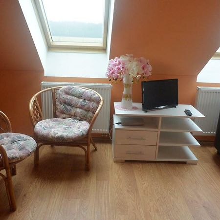 Rodinne Ubytovani - Family Accommodation Kobylice 外观 照片